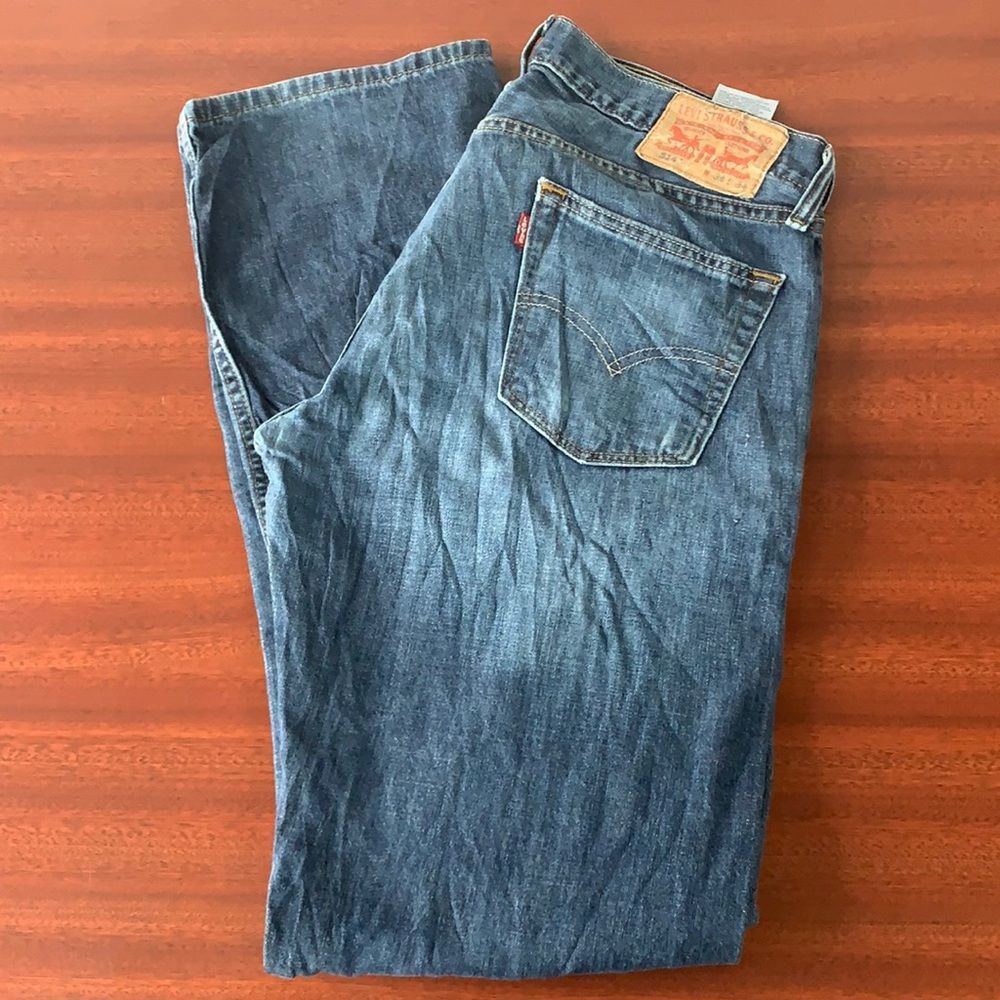 Man 514 Levi’s mom jeans